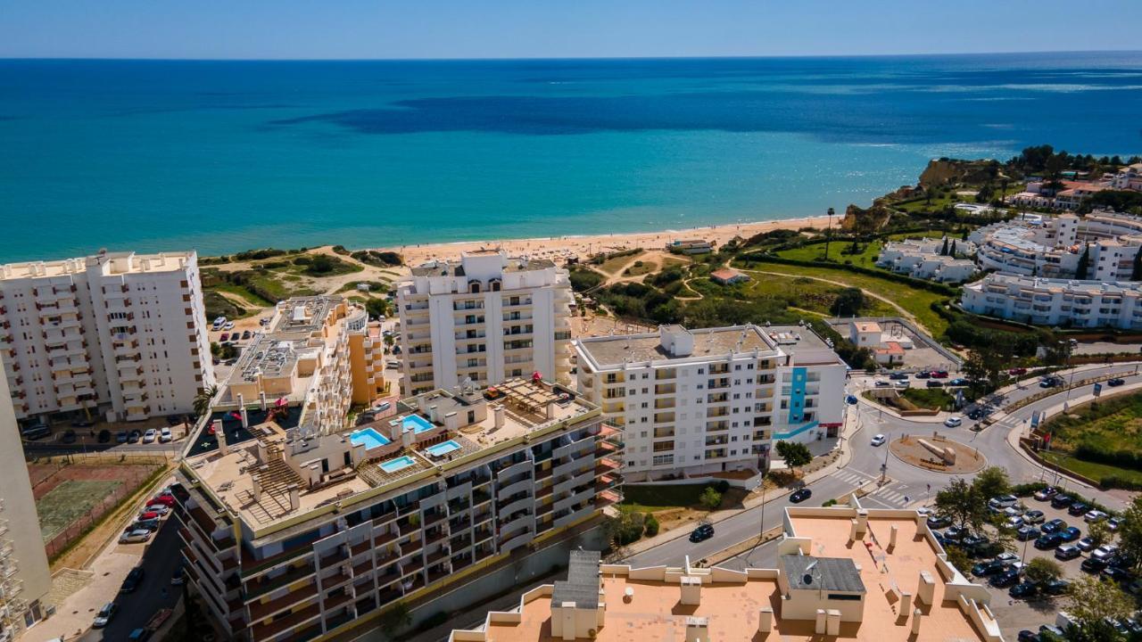 Magnificent 2Bdr Apartment W/ Ac & Pool - 2Min From Beach - By Lovelystay Armação de Pêra Buitenkant foto
