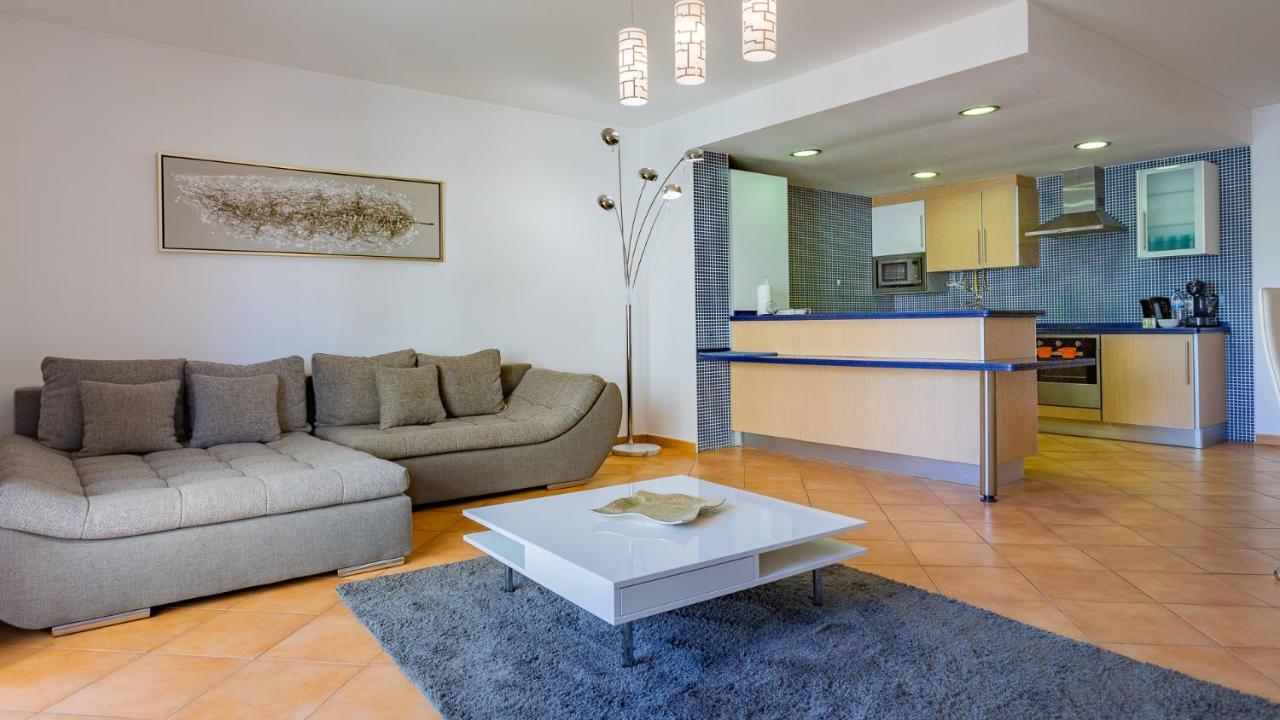 Magnificent 2Bdr Apartment W/ Ac & Pool - 2Min From Beach - By Lovelystay Armação de Pêra Buitenkant foto