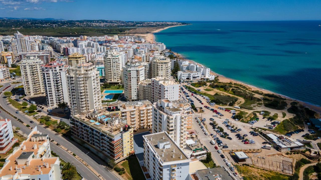 Magnificent 2Bdr Apartment W/ Ac & Pool - 2Min From Beach - By Lovelystay Armação de Pêra Buitenkant foto