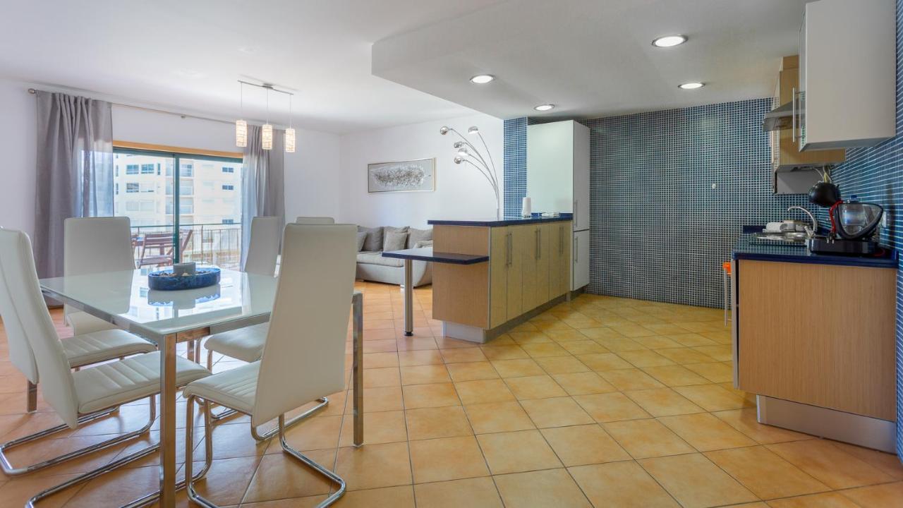 Magnificent 2Bdr Apartment W/ Ac & Pool - 2Min From Beach - By Lovelystay Armação de Pêra Buitenkant foto